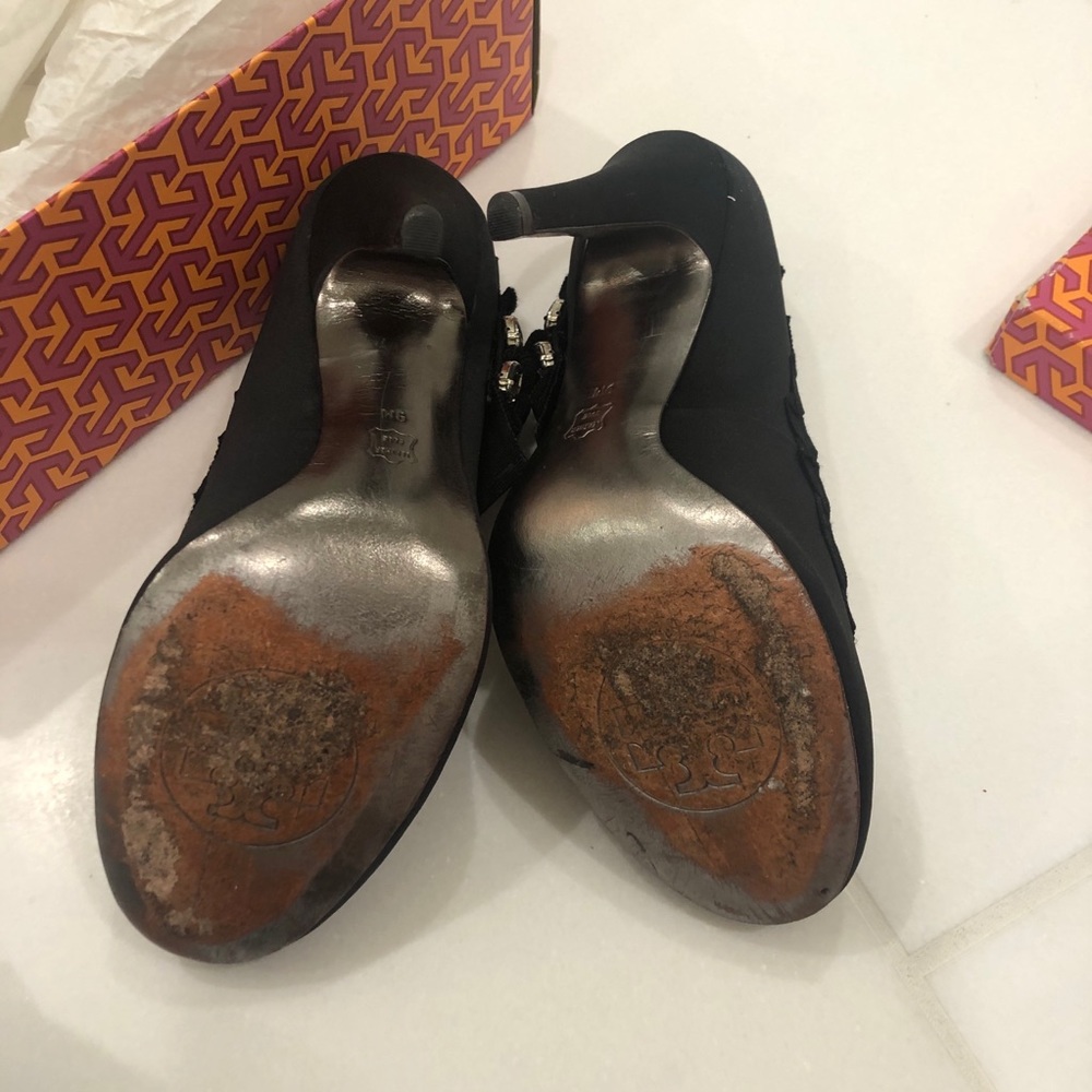 Tory Burch Owen Heels - Picture 5 of 6